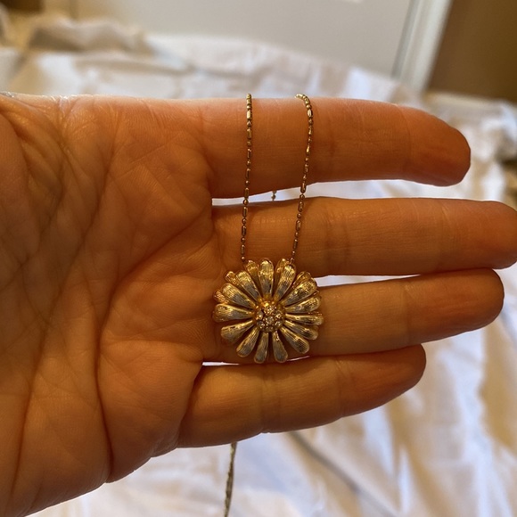 Brighton Daisy Necklace and Earrings set - Picture 3 of 5